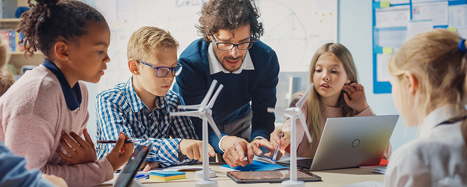 Bild zu Schulleitung Berufsfachschule (Sozialpädagogik und Pflege) (m/w/d)